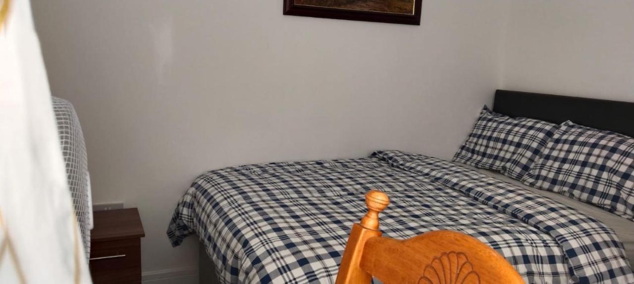 White House Ensuite Double Bedroom Warrington Kültér fotó