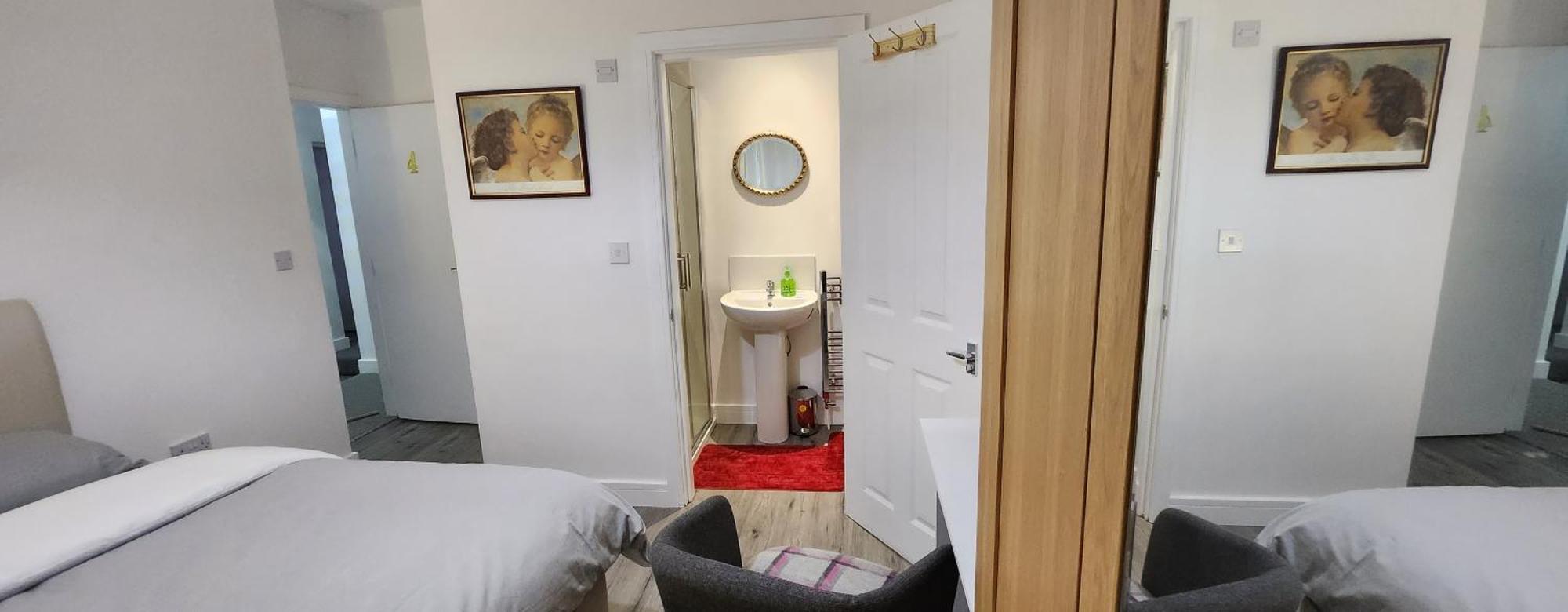 White House Ensuite Double Bedroom Warrington Kültér fotó