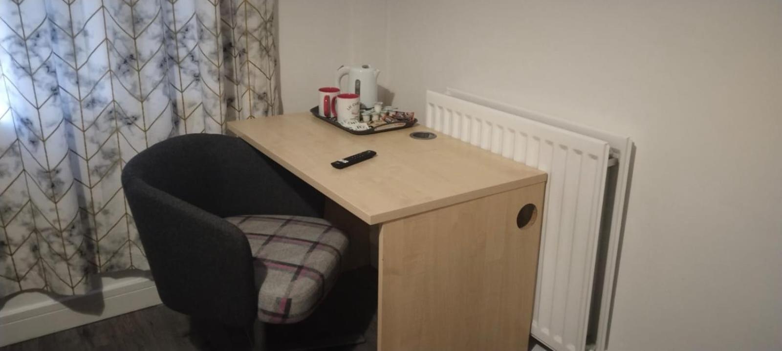 White House Ensuite Double Bedroom Warrington Kültér fotó